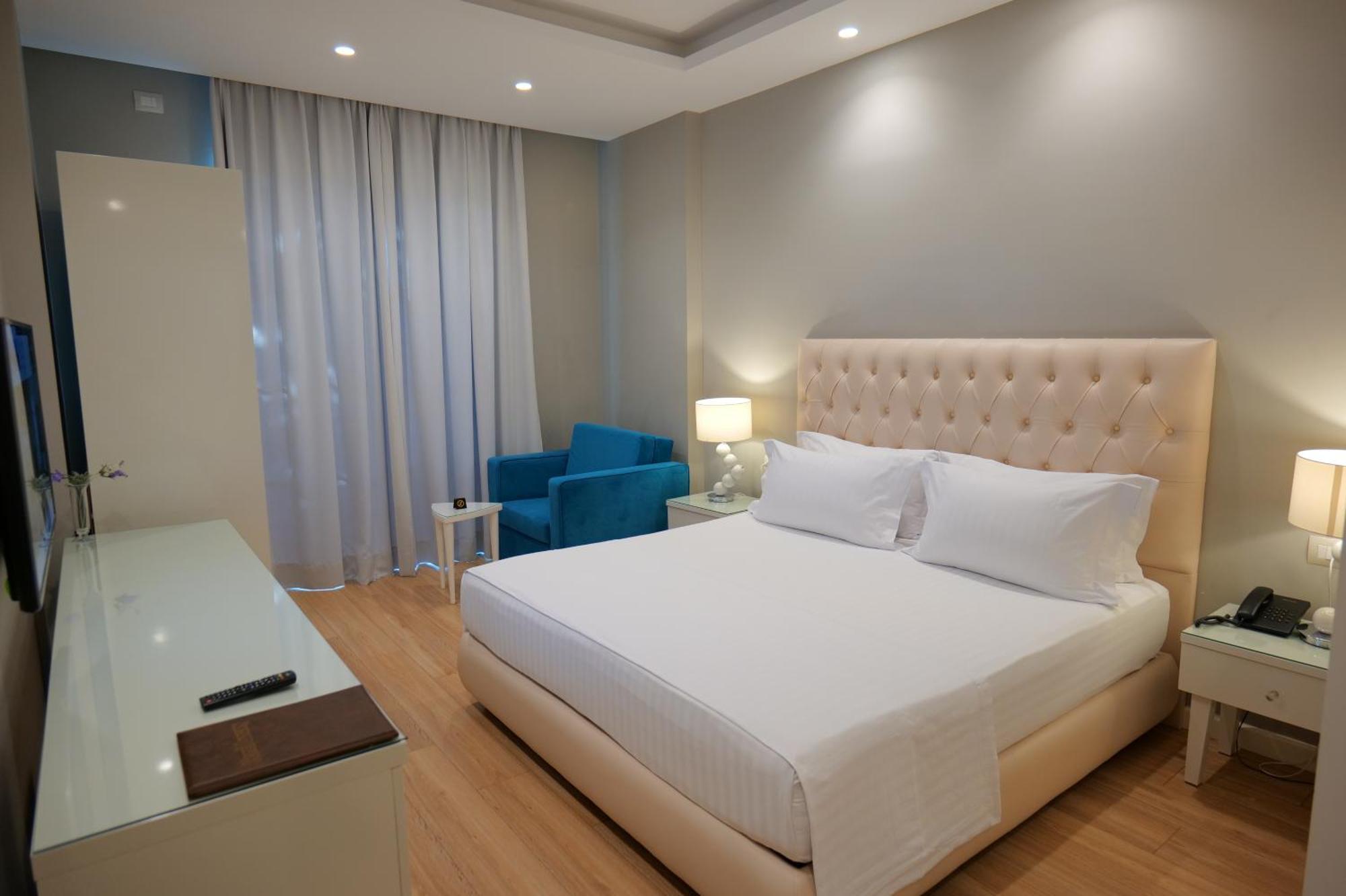 Hotel Luxury Ksamil Quarto foto