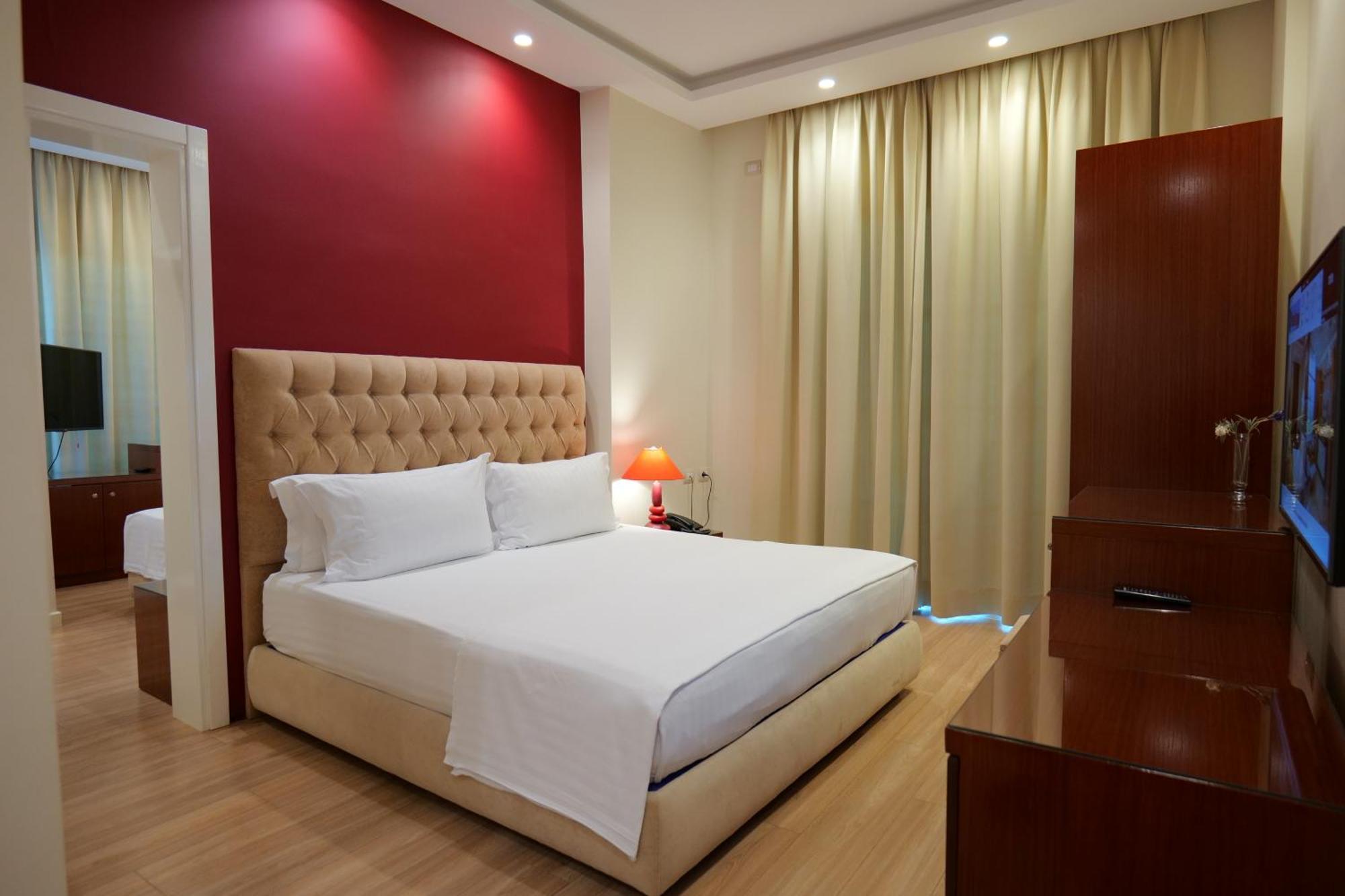 Hotel Luxury Ksamil Quarto foto